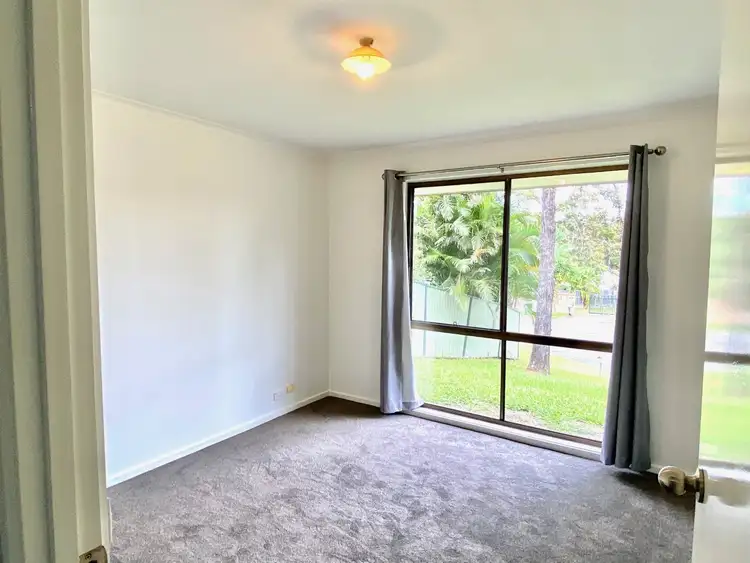 Seventh view of Homely house listing, 17 Levestam Ct, Carrara QLD 4211