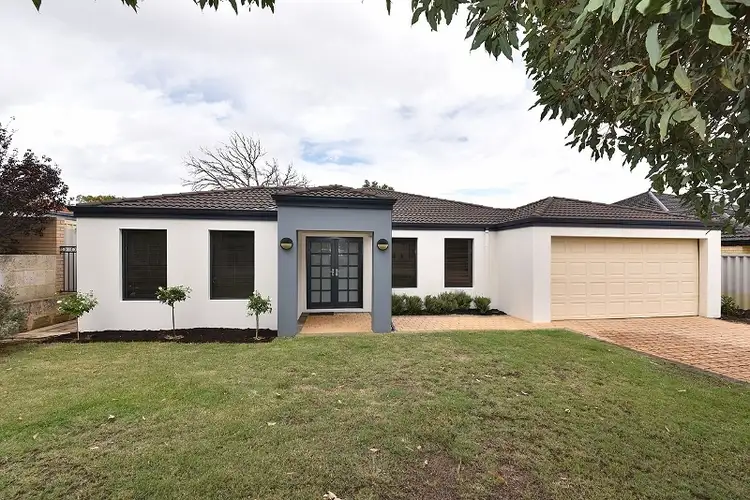 21 Monaltrie Loop, Carramar WA 6031