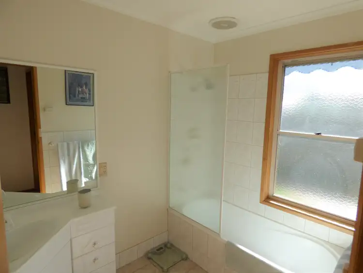 Sixth view of Homely house listing, 13 Martin Pl, Myrtleford VIC 3737