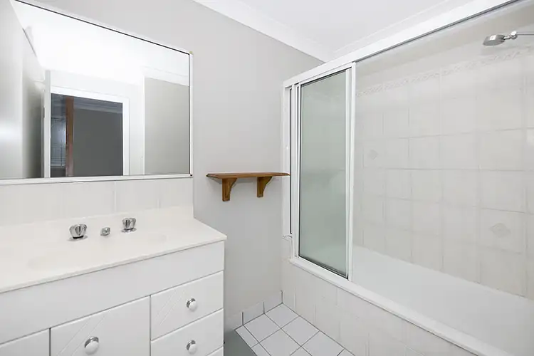 Fifth view of Homely unit listing, Unit 4/31 Garden St, Mundingburra QLD 4812