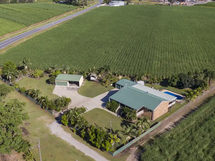 1138 Stapylton Jacobs Well Rd, Woongoolba QLD 4207