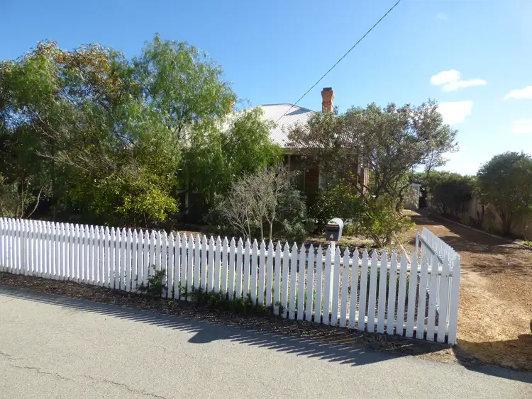 Second view of Homely house listing, 4 Kitchener Rd, Merredin WA 6415