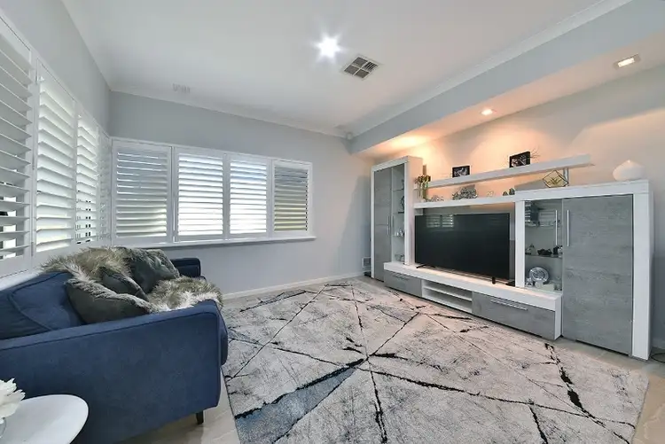 Seventh view of Homely house listing, 1 Kyby Place, Carramar WA 6031