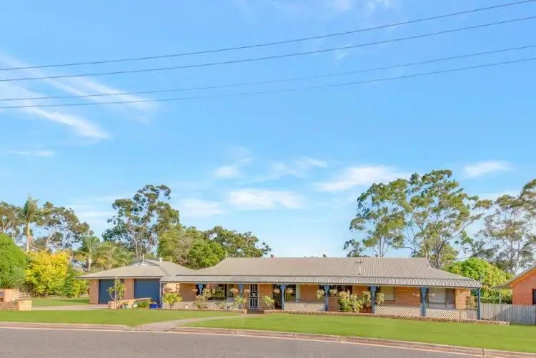 90 Gretel Dr, Clinton QLD 4680