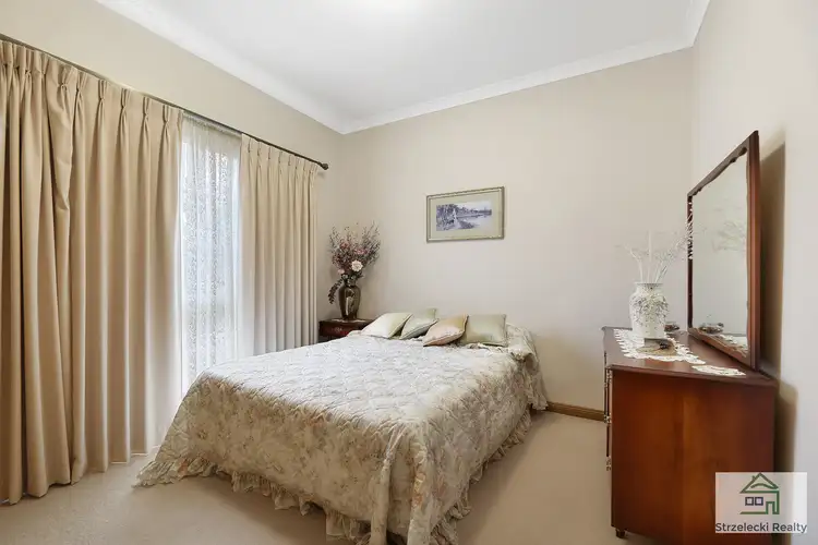 Sixth view of Homely house listing, 4 Holland Ct, Trafalgar VIC 3824