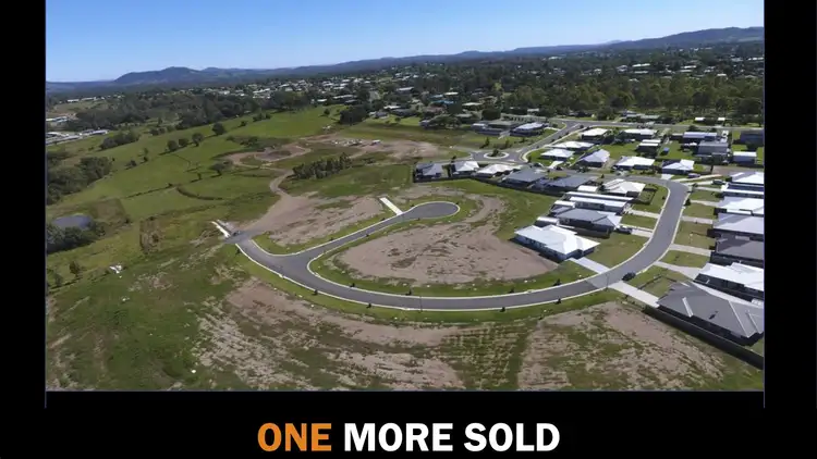 9 Hampton Ct, Southside QLD 4570