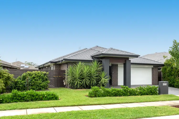 7 Yellena Rd, Fletcher NSW 2287