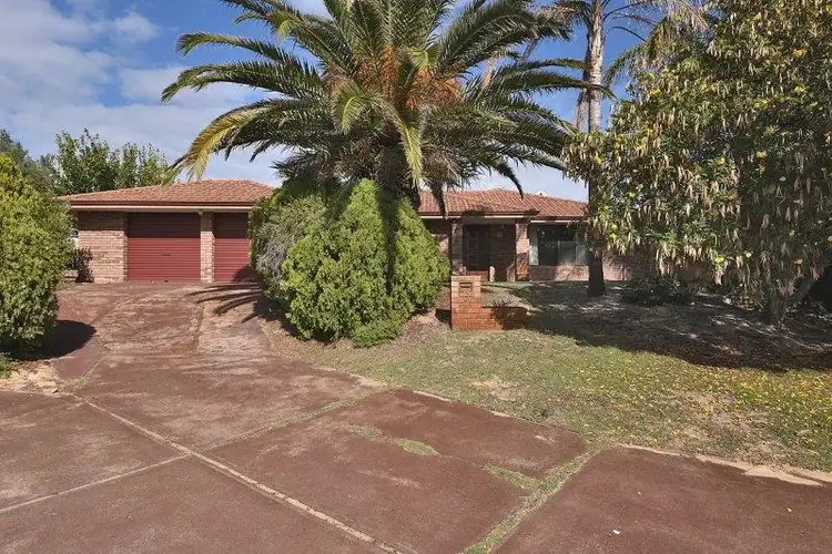 5 Pine Gardens, Woodvale WA 6026