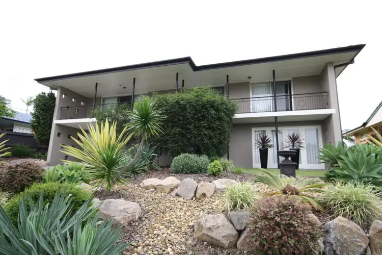Second view of Homely house listing, 28 Cresthaven Drive, Mansfield QLD 4122