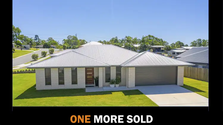 1 Cambridge Cct, Southside QLD 4570
