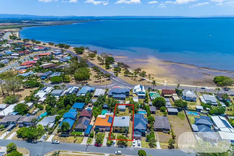 19 Fernlea Ave, Scarborough QLD 4020