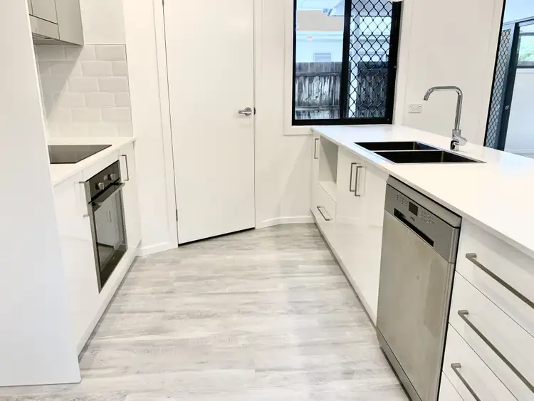 Fifth view of Homely house listing, 28 Seabreeze Cct, Deception Bay QLD 4508