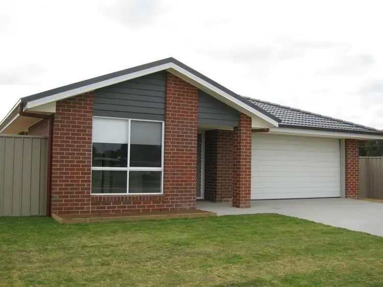 Main view of Homely house listing, 5 Russell Ct, Barooga NSW 3644