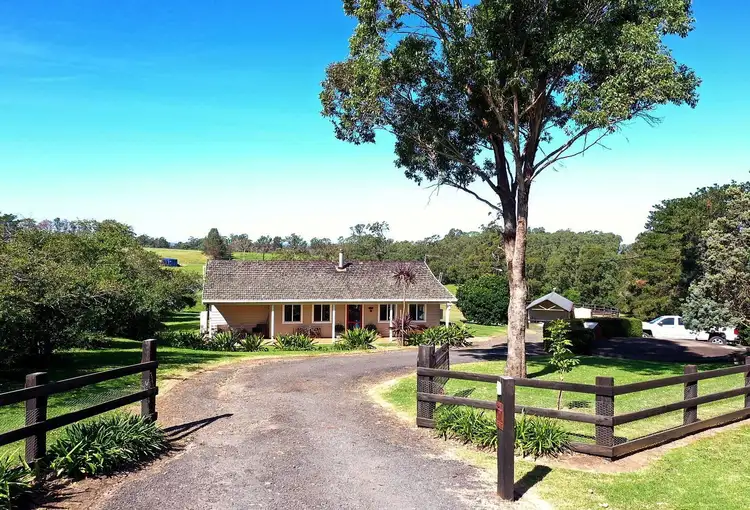 95 Mount View Cl, Razorback NSW 2571