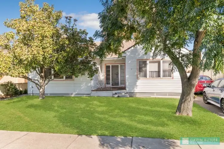 7 Hamelin St, White Hills VIC 3550