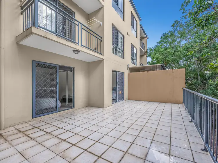 Unit 2/317 Boundary St, Spring Hill QLD 4000