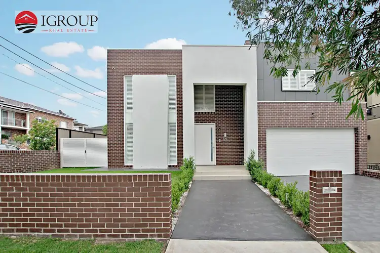 91 Old Kent Rd, Greenacre NSW 2190