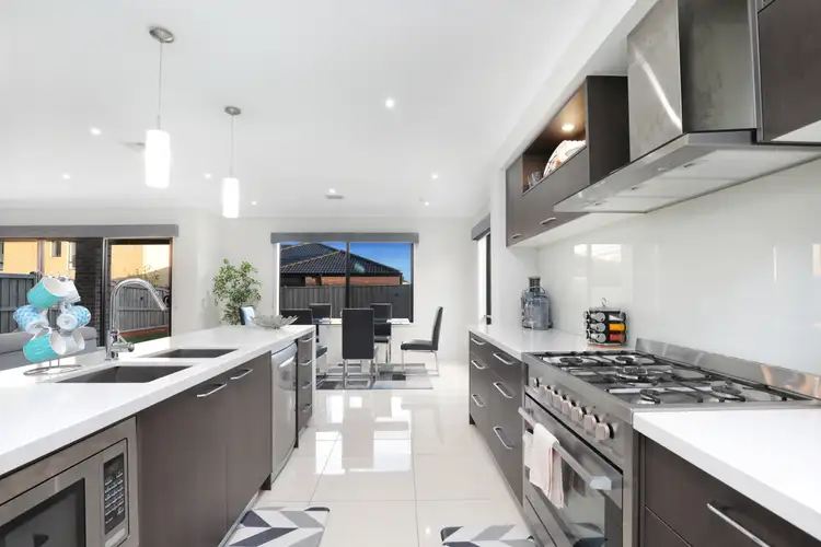 Fifth view of Homely house listing, 88 Deoro Pde, Clyde North VIC 3978