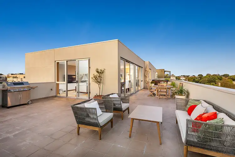 Unit 14/32 Outer Cres, Brighton VIC 3186