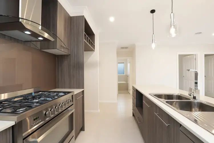 Fifth view of Homely house listing, 3 Athletic Circuit, Clyde VIC 3978