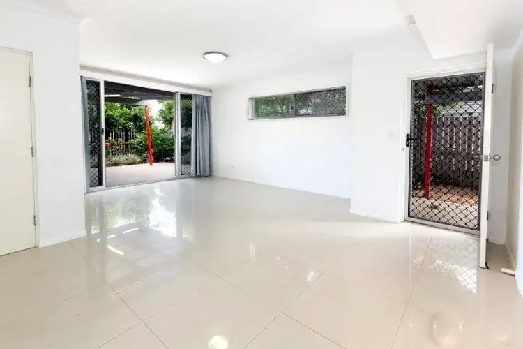 Fourth view of Homely unit listing, Unit 1/6 Ewart St, Clontarf QLD 4019