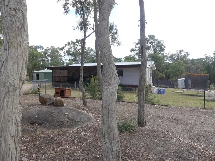 326 Kerridges Rd, Glen Aplin QLD 4381
