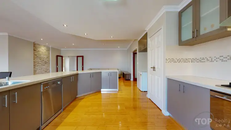 7 Cotswold Parade, Aubin Grove WA 6164
