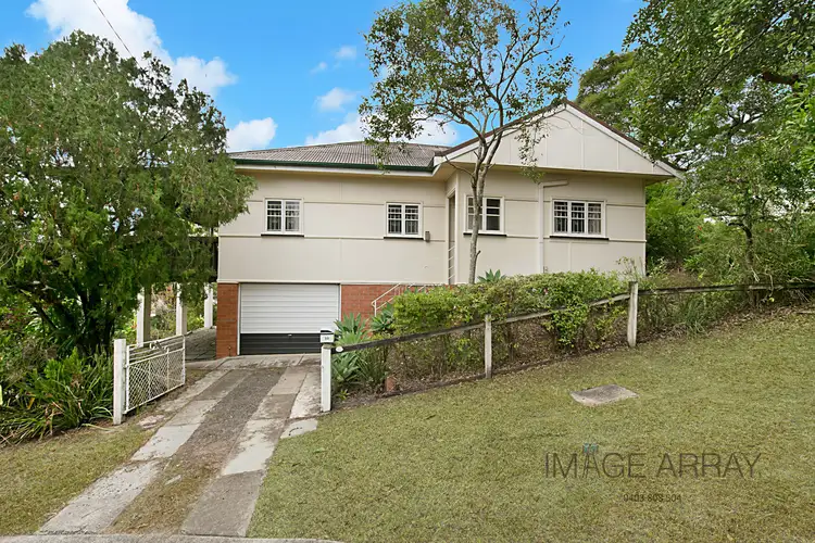 33 Henderson St, Oxley QLD 4075