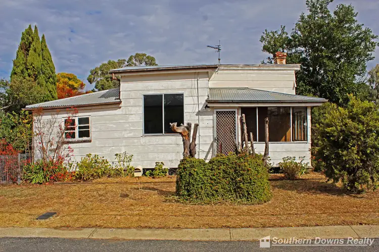 6 Edward St, Warwick QLD 4370