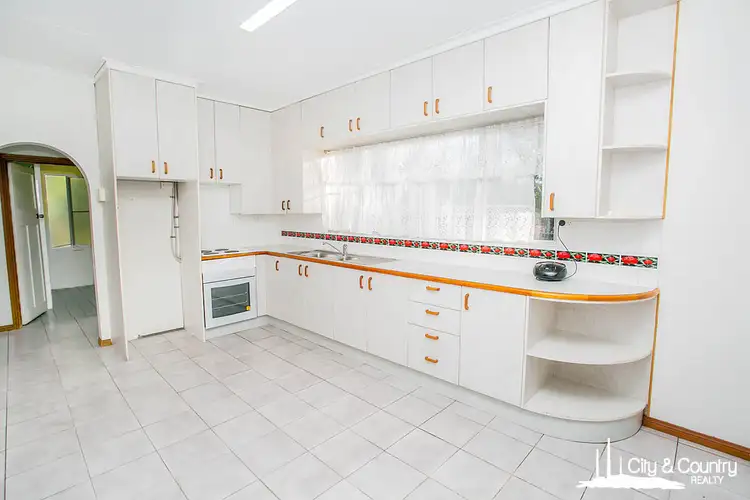 19 Second Ave, Mount Isa QLD 4825
