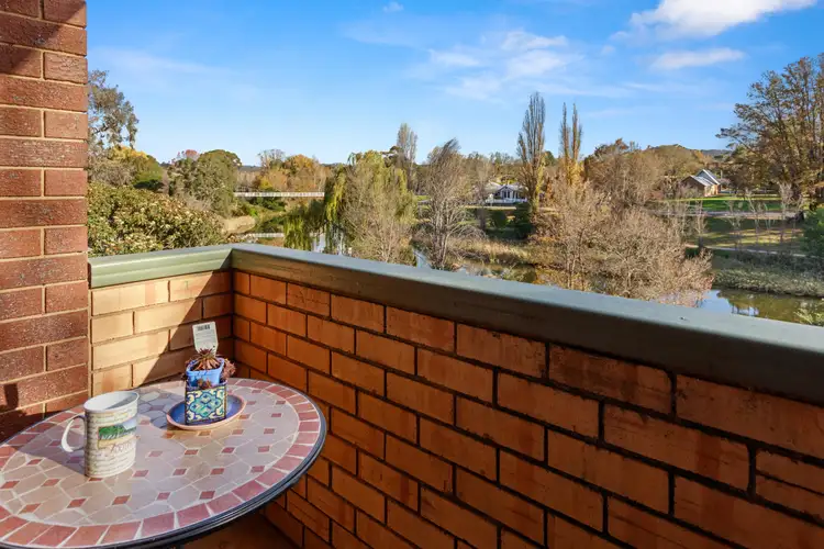 Main view of Homely unit listing, Unit 17/4 Mowatt Street, Queanbeyan East NSW 2620