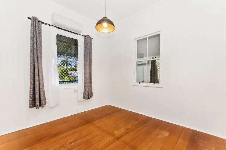 Sixth view of Homely house listing, 34 Clarendon St, Hyde Park QLD 4812