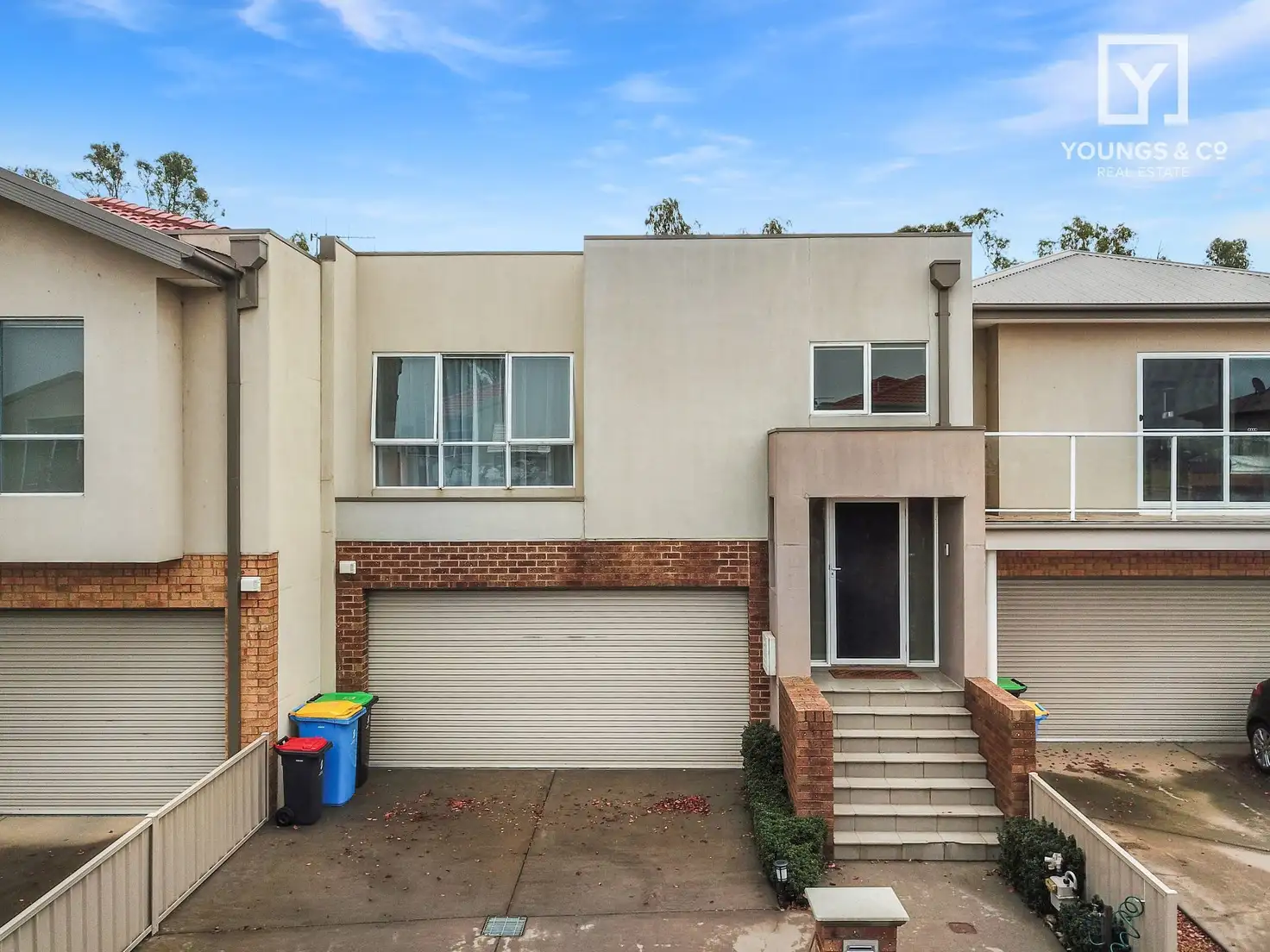 Main view of Homely townhouse listing, 32 Salamander Tce, Shepparton VIC 3630