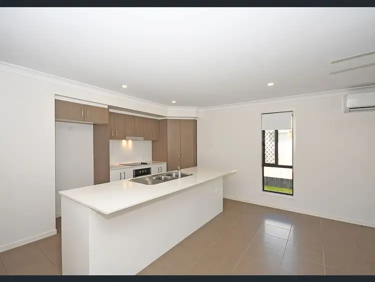 Seventh view of Homely house listing, 10 Lillee Ct, Urangan QLD 4655