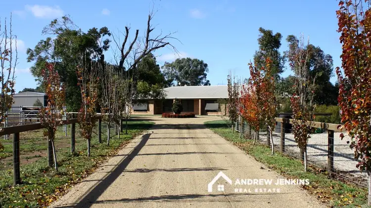 299 Chapel Rd, Cobram VIC 3644