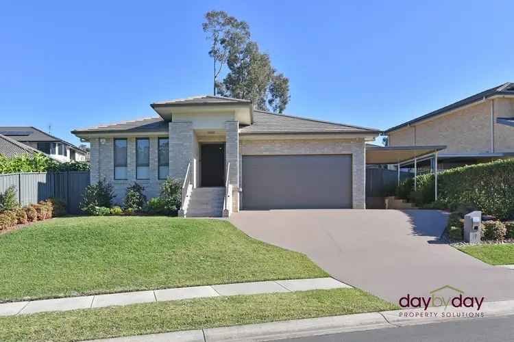 10 Rosella St, Fletcher NSW 2287