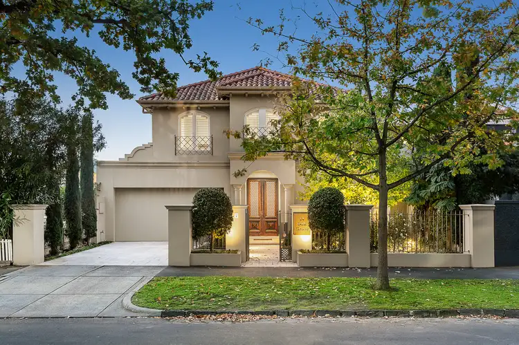 14 Oak Gr, Brighton VIC 3186