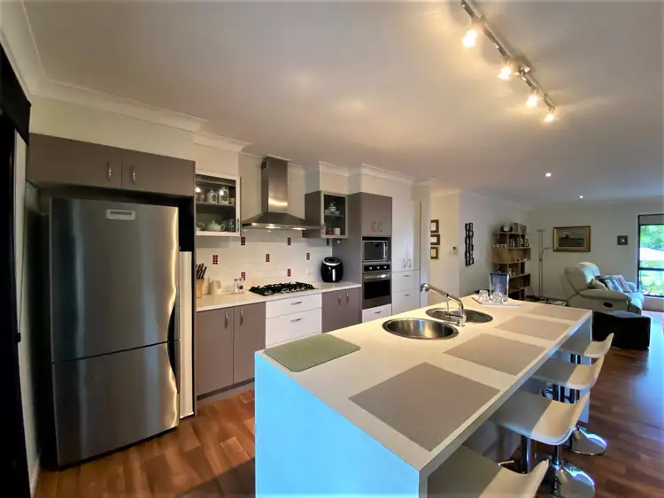 Seventh view of Homely house listing, 10 Baracoota St, Macleay Island QLD 4184