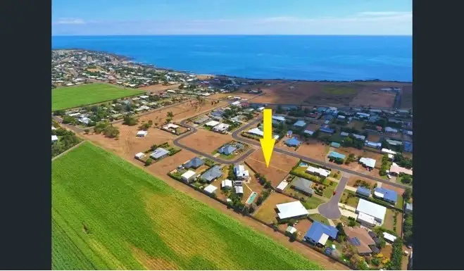 24 Neptune St, Burnett Heads QLD 4670