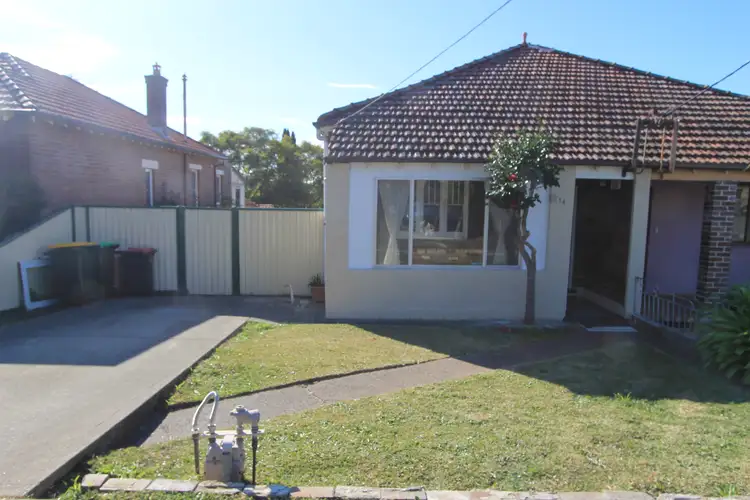 14 Quigg St N, Lakemba NSW 2195