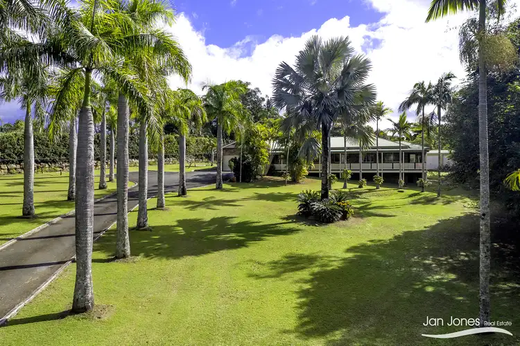 26-28 Pernod Pl, Morayfield QLD 4506