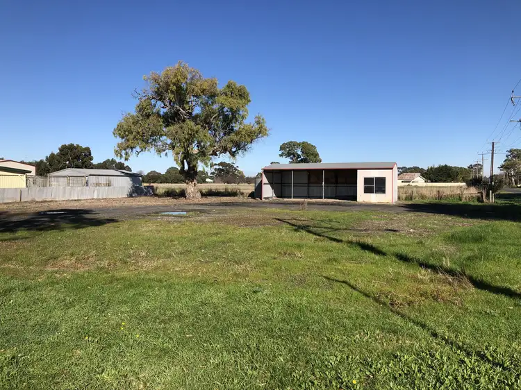 2-4 Riddoch St, Penola SA 5277