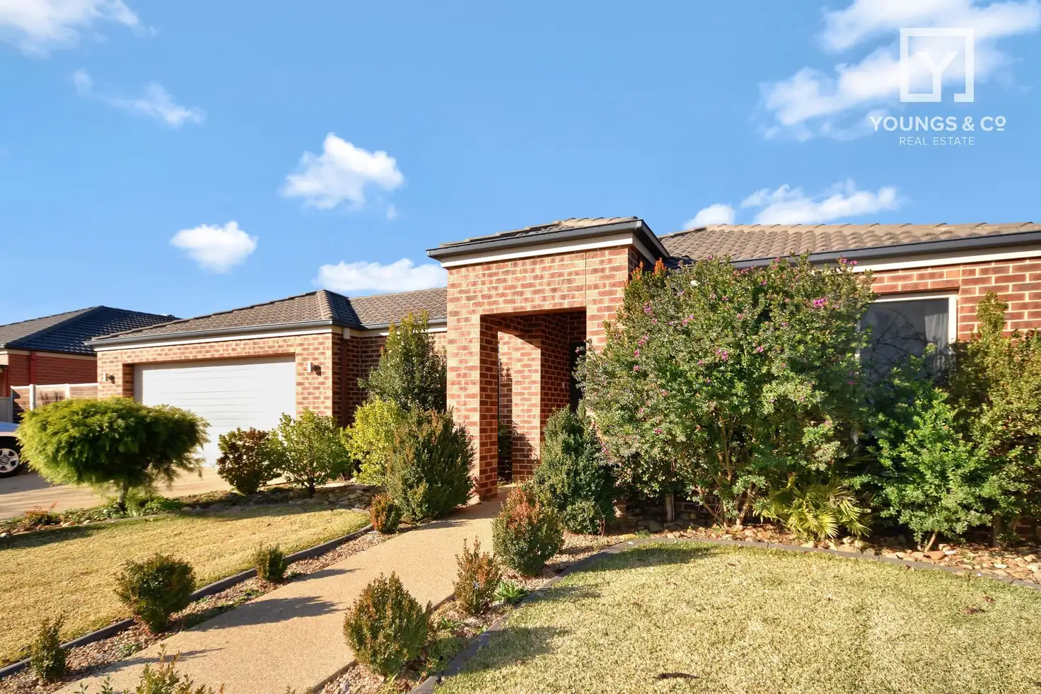 Main view of Homely house listing, 27 Wendouree Dr, Kialla VIC 3631