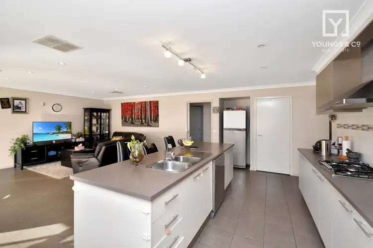 Sixth view of Homely house listing, 27 Wendouree Dr, Kialla VIC 3631