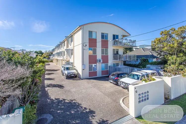 Unit 5/10 Caroline St, Woody Point QLD 4019