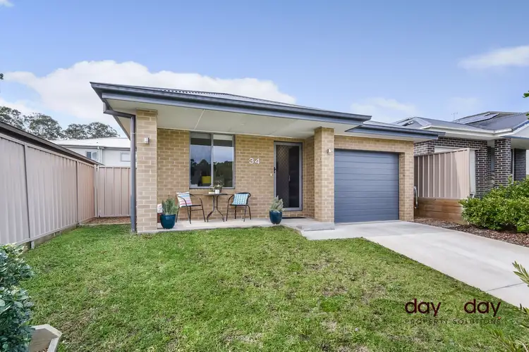 34 Churnwood Dr, Fletcher NSW 2287