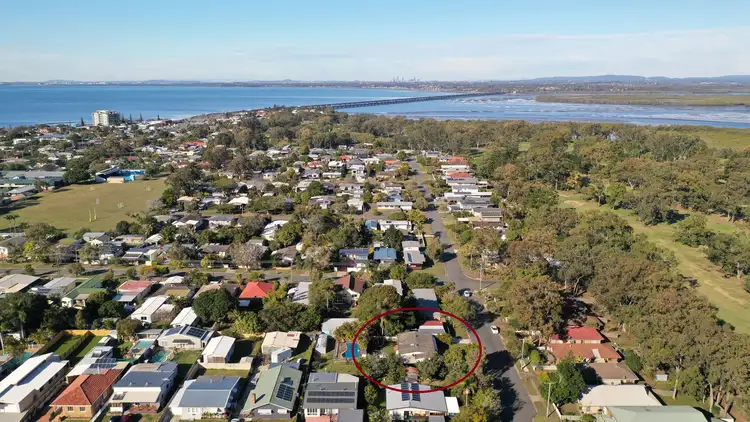 42 Frost St, Clontarf QLD 4019