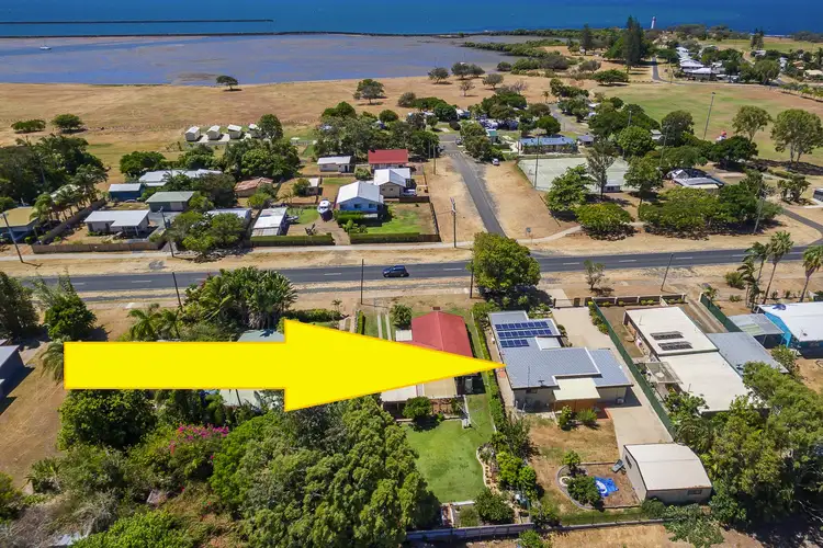 44 Zunker St, Burnett Heads QLD 4670