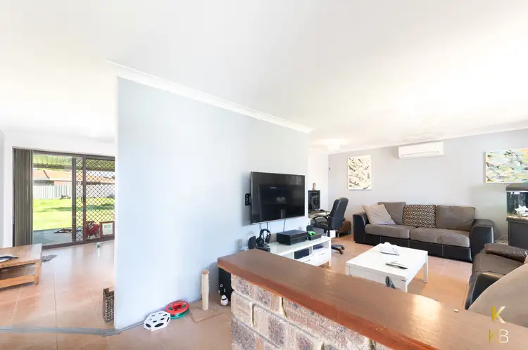 Fifth view of Homely house listing, 4 Newman Cl, Cooloongup WA 6168