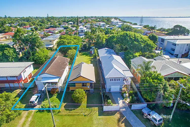 26 Thirteenth Ave, Brighton QLD 4017